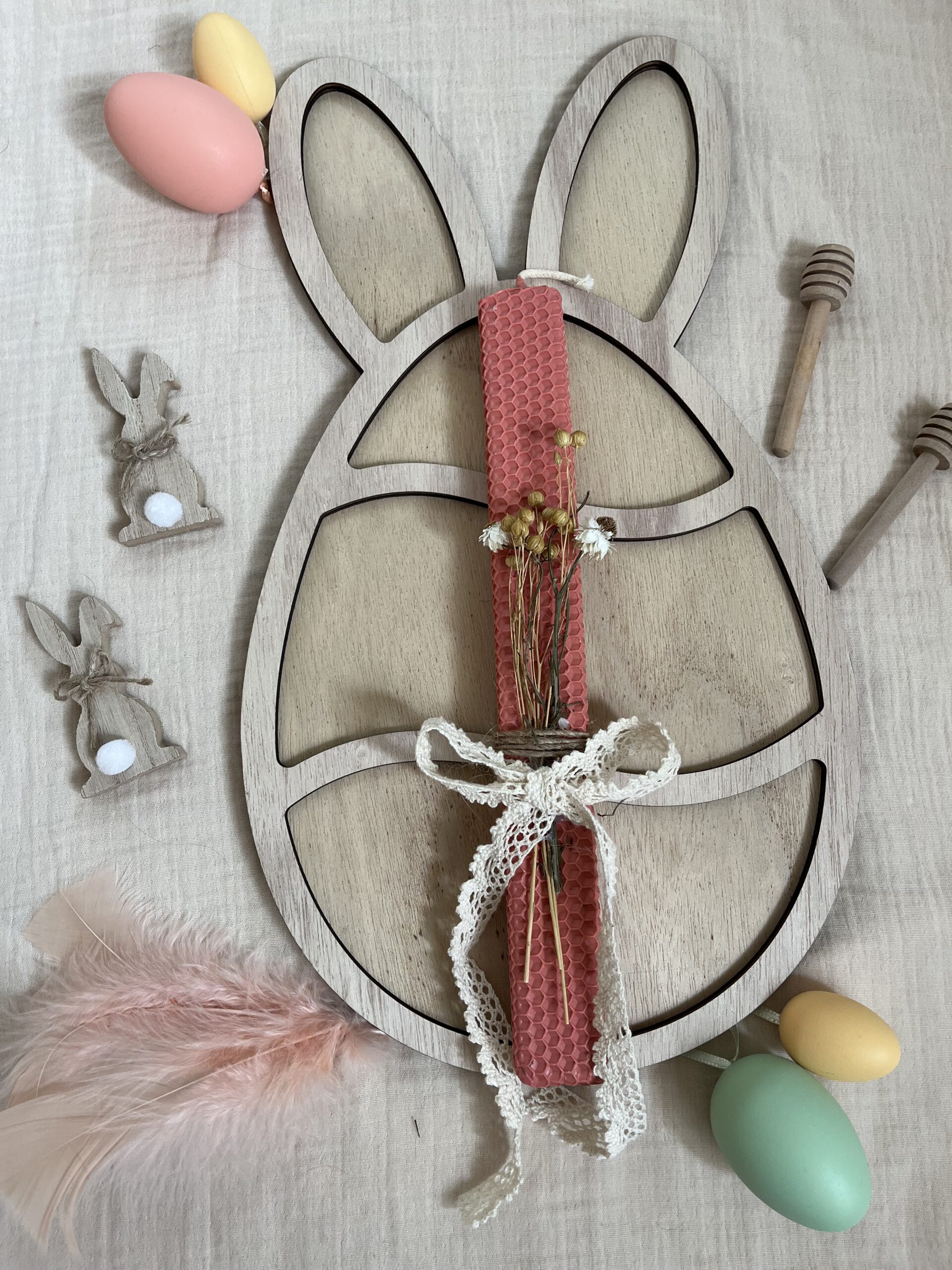 Πασχαλινή Λαμπάδα στολισμένη με αποξηραμένα